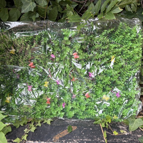 Artificial hedge screening - hedge,